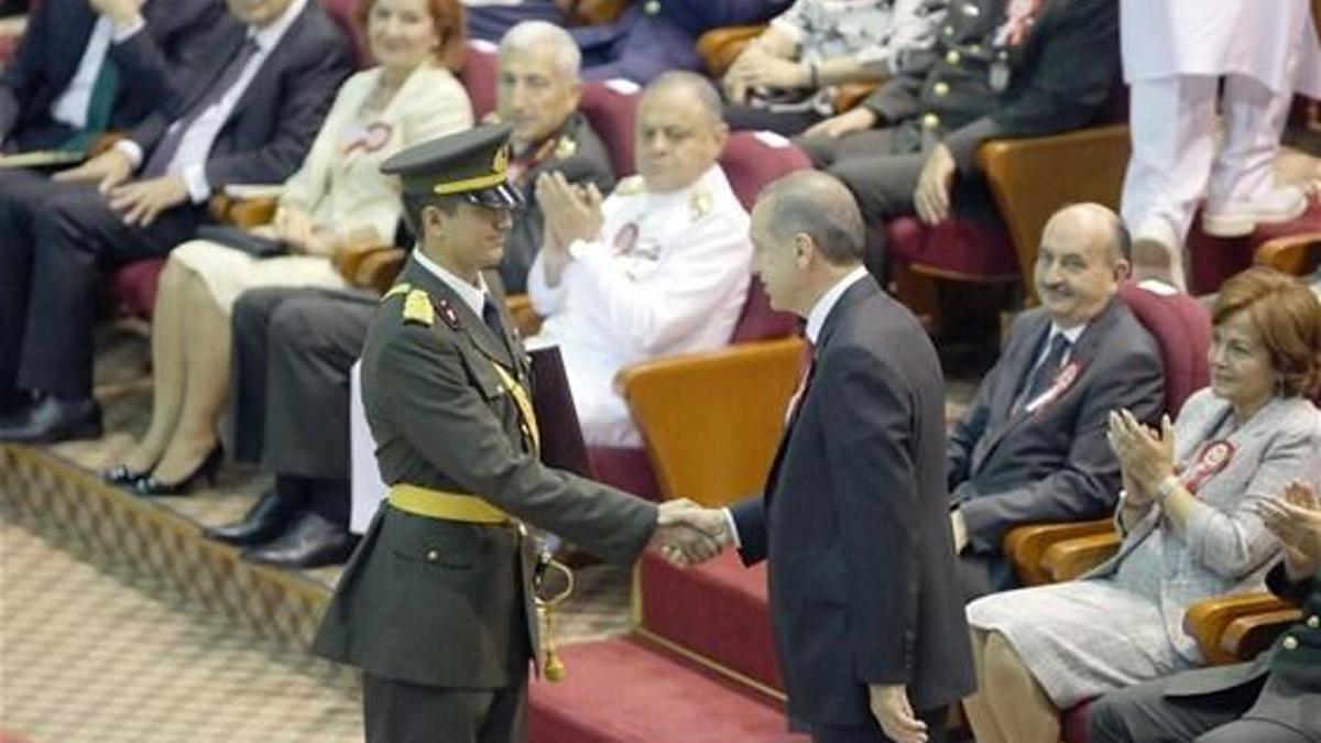 Cumhurbaşkanı Erdoğan GATA'da törene katıldı