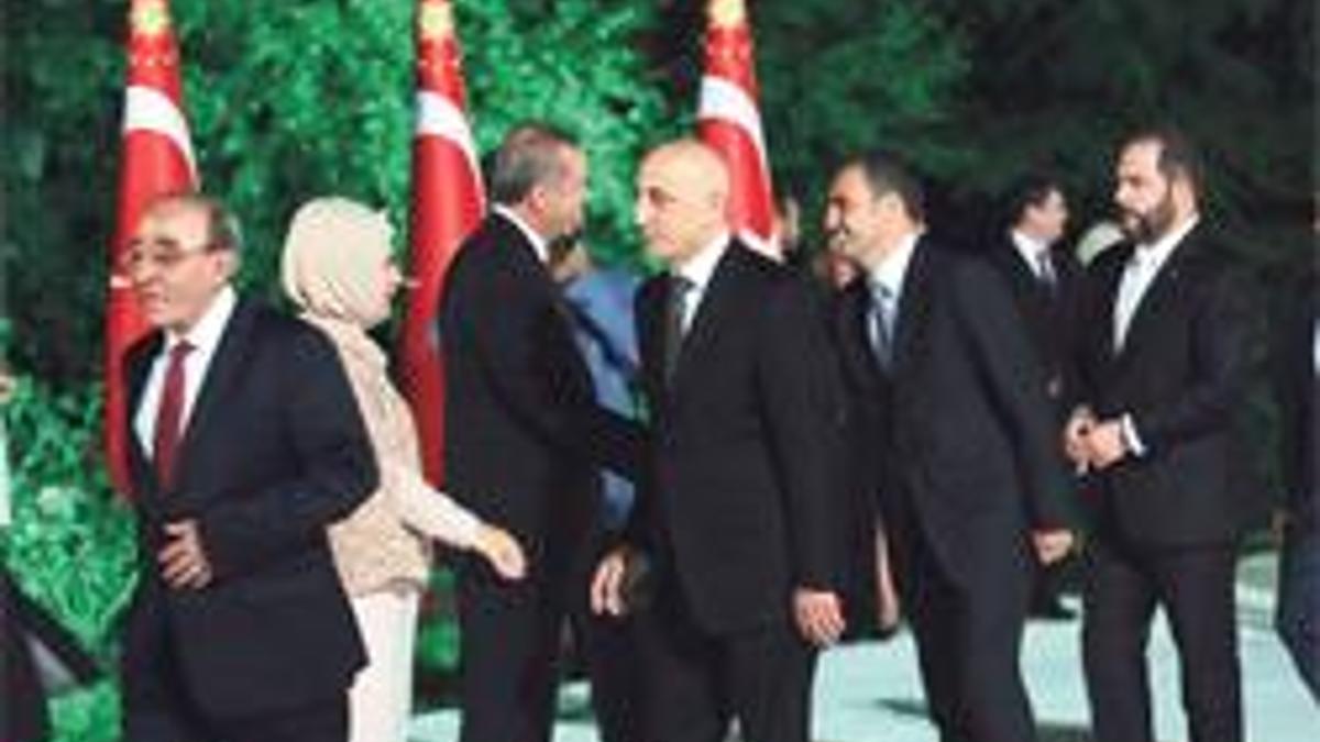Cumhurbaşkanı Erdoğan’dan Çankaya’da ilk resepsiyon...