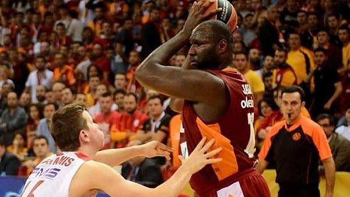 G.Saray imzayı attırdı!