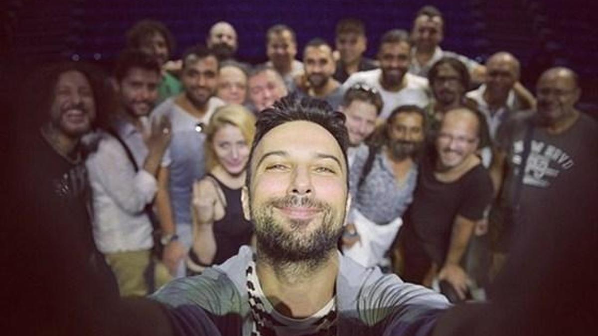 Tarkan'dan bomba selfie