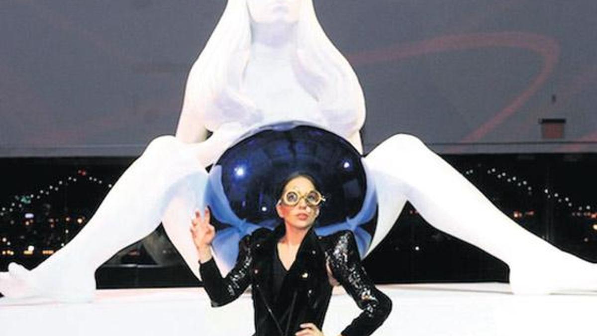 Sınırları olmayan kraliçe Lady Gaga!