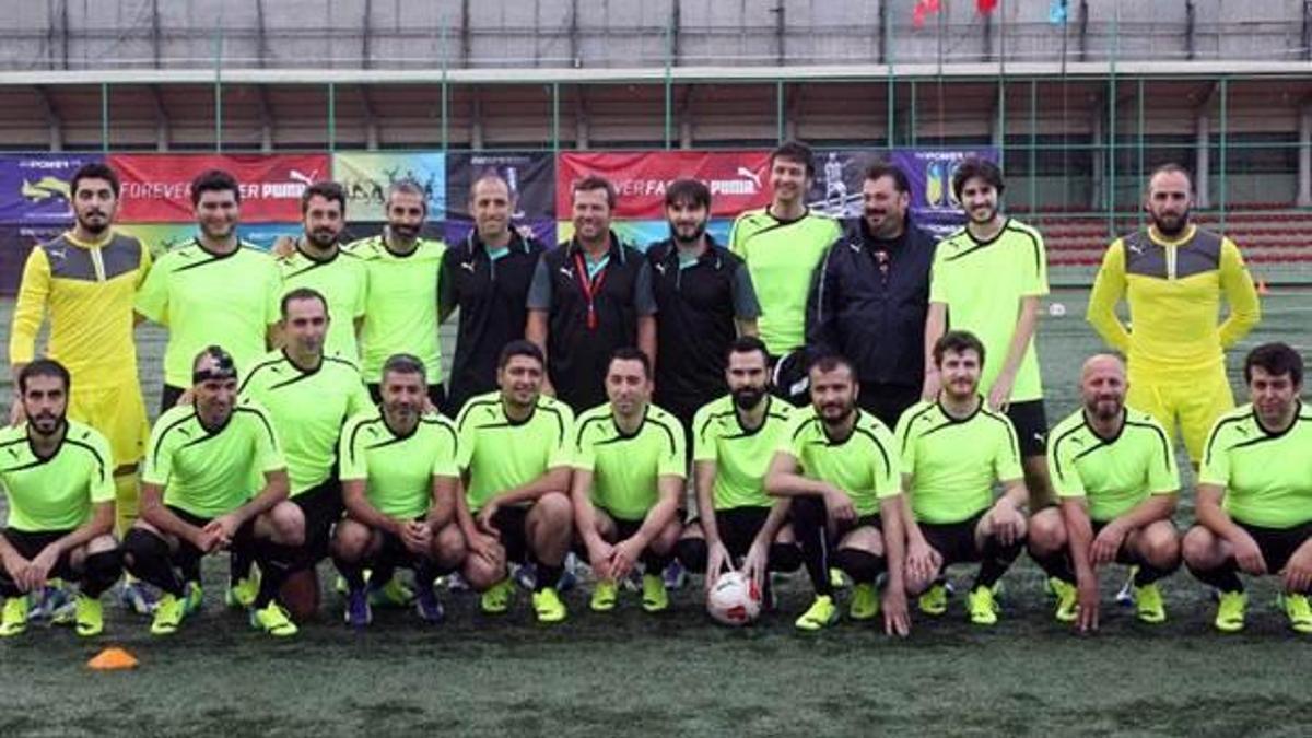 Matthaus gazetecilerle antrenman yaptı