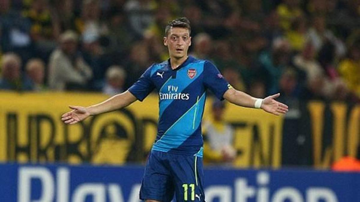 Sert yorum! İngiltere Mesut'a göre değil