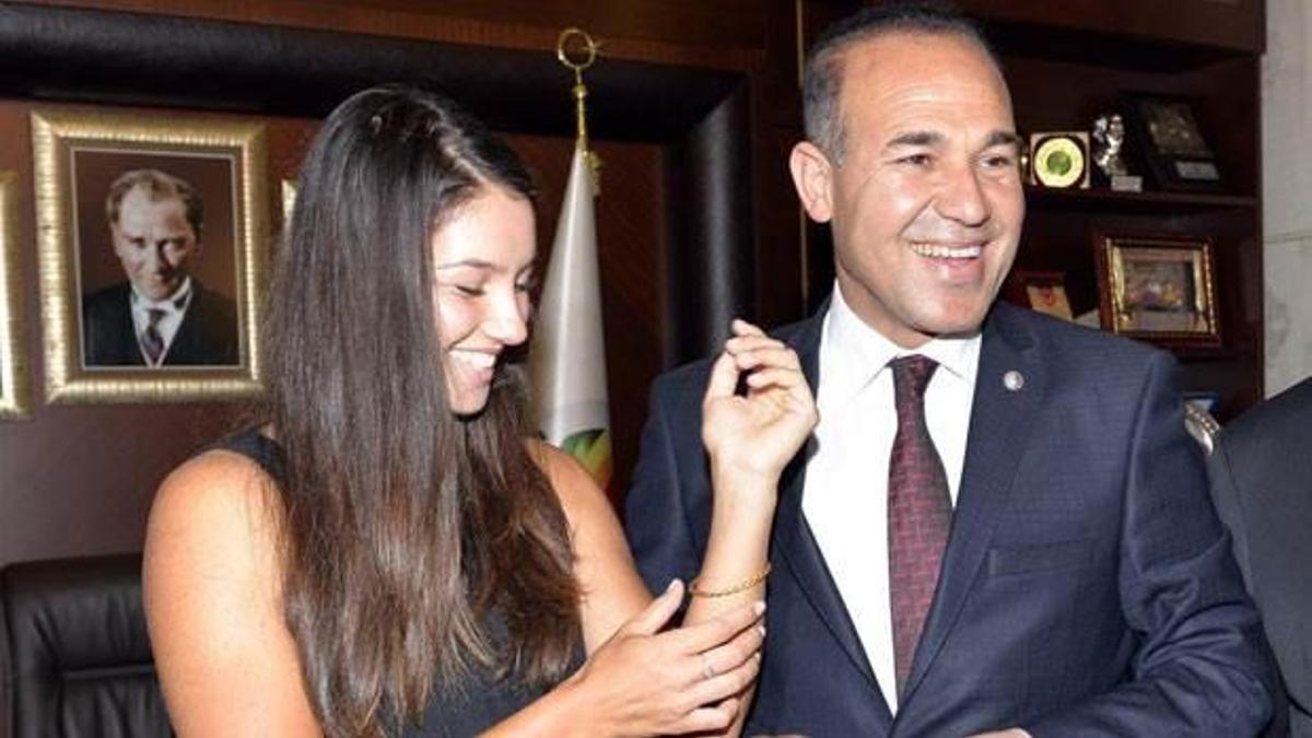 Şampiyona altın bilezik