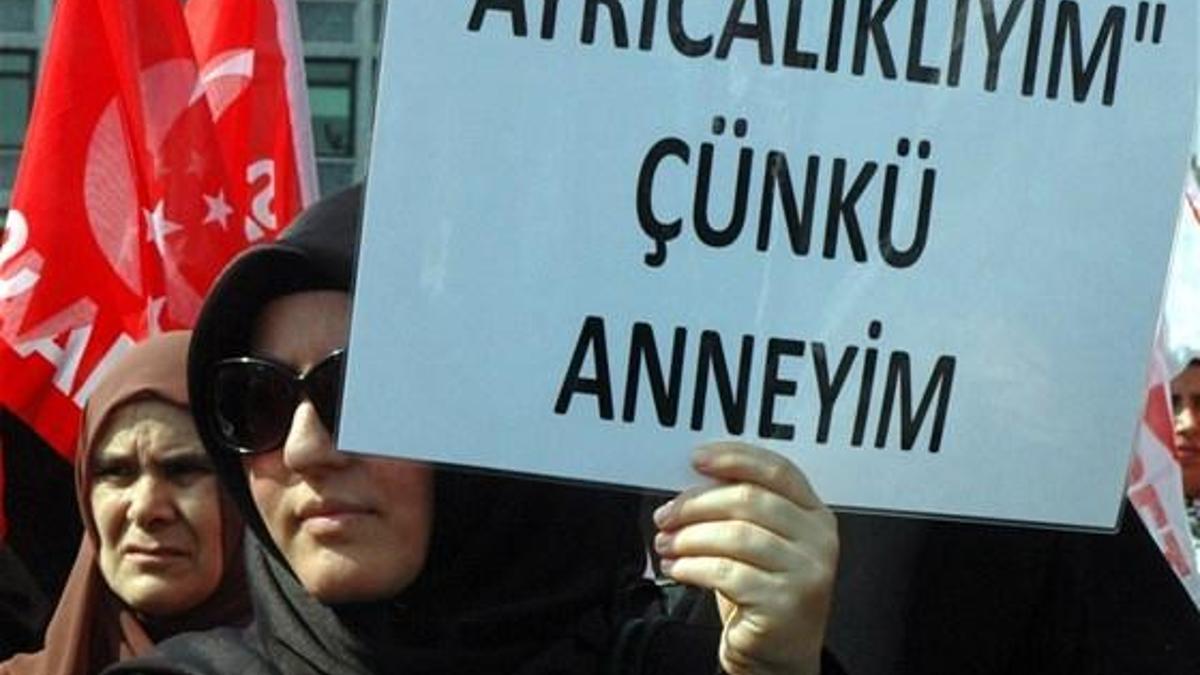 Kadınlardan "pembe metrobüs" eylemi