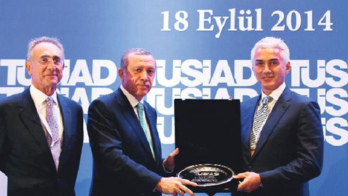 Yumruk sıkma değil tokalaşma zamanıdır!