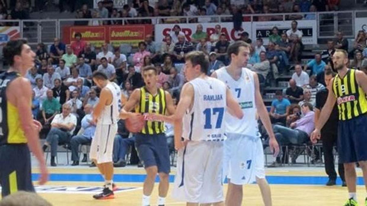 Fener Zadar'a yakalanmadı