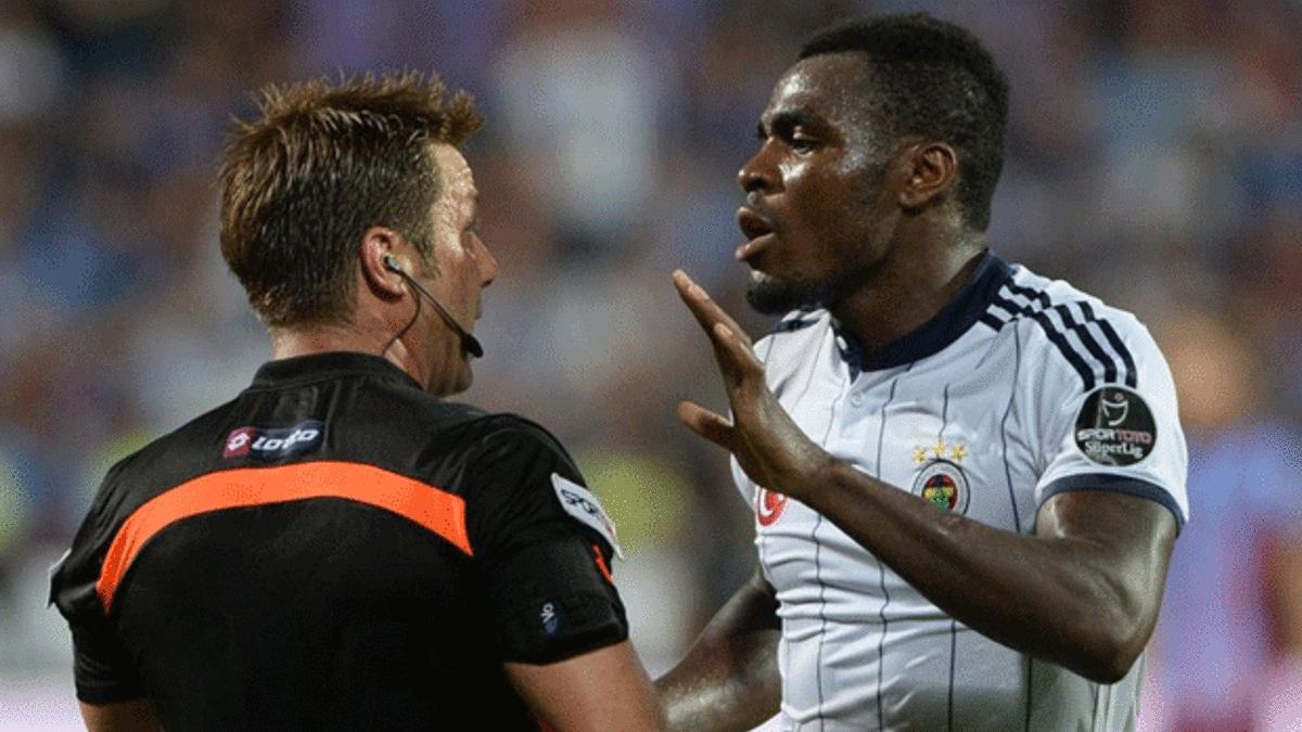 Emenike'nin menajerinden transfer açıklaması!