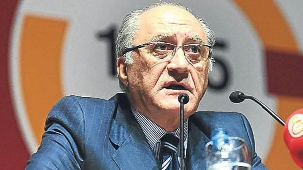Hayri Kozak'tan Aysal'a sert yanıt!