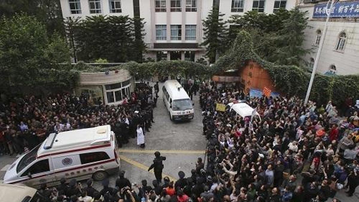 İlkokulda izdiham: 6 çocuk öldü
