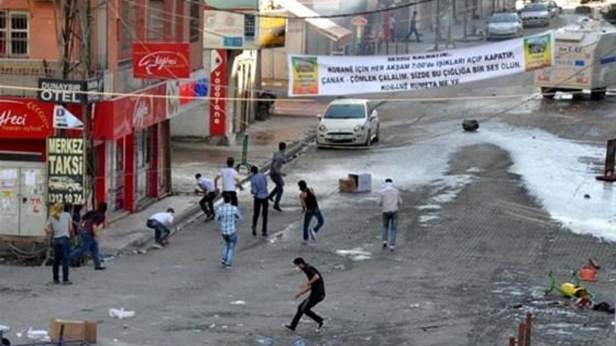 Mardin ve Hakkari'de olaylar çıktı