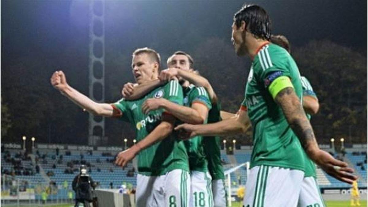 Legia Varşova durdrulamıyor!