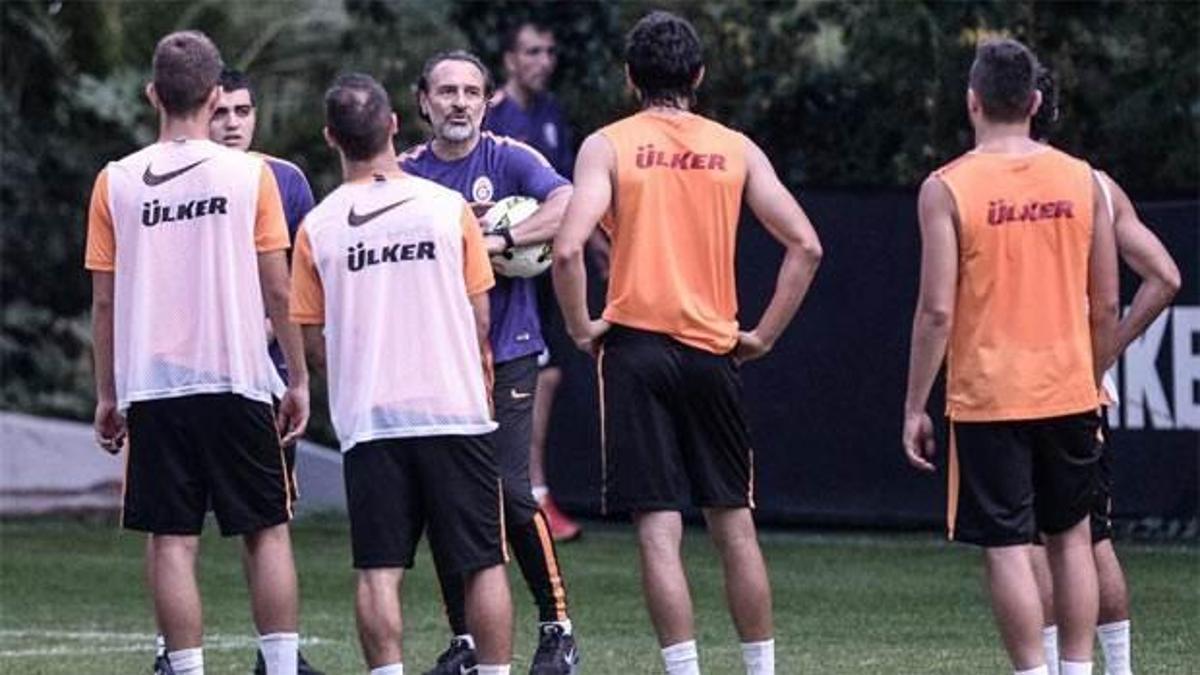 Futbolcuların Prandelli isyanı