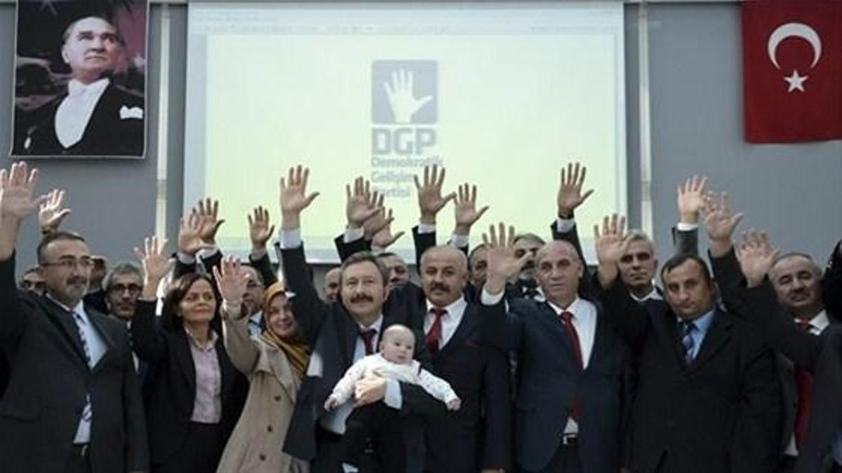 İşte yeni partinin amblemi!
