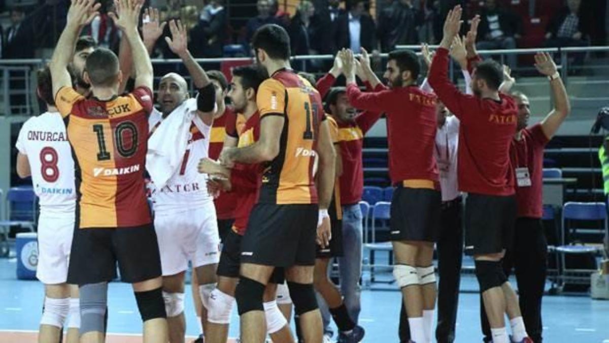 Derbiyi G.Saray kazandı