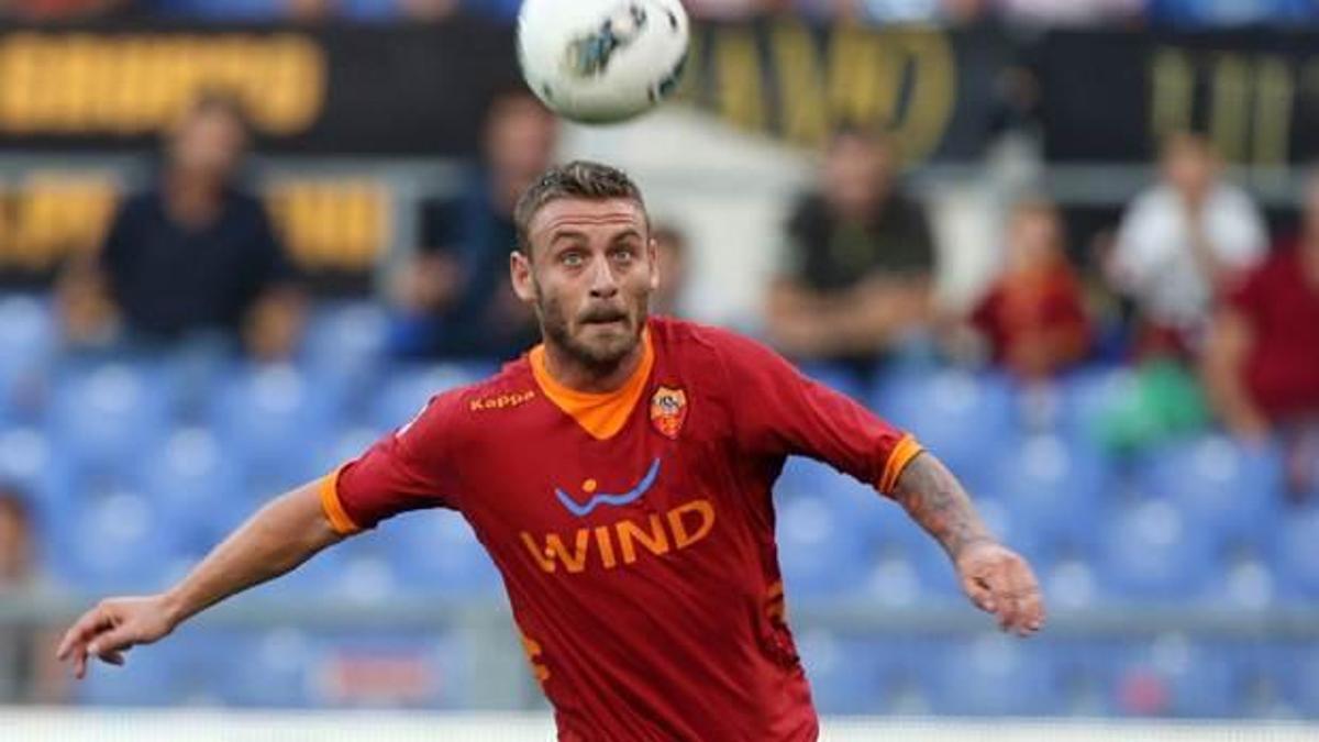 De Rossi, renklere aşık çıktı