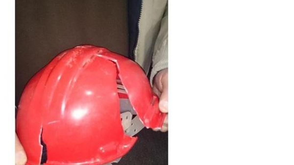 Enerji bakanının üstüne dev bir buz kalıbı düştü