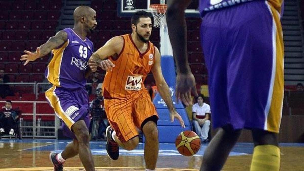 G.Saray'da iki ayrılık daha!