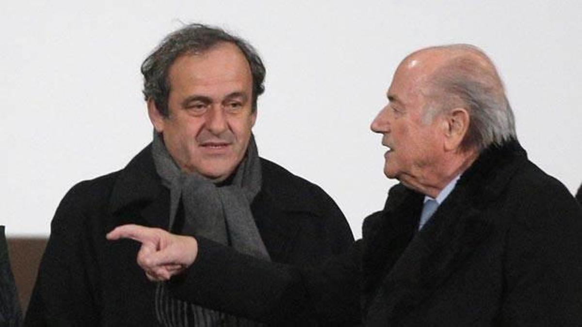 Platini'den 'istifa' açıklaması