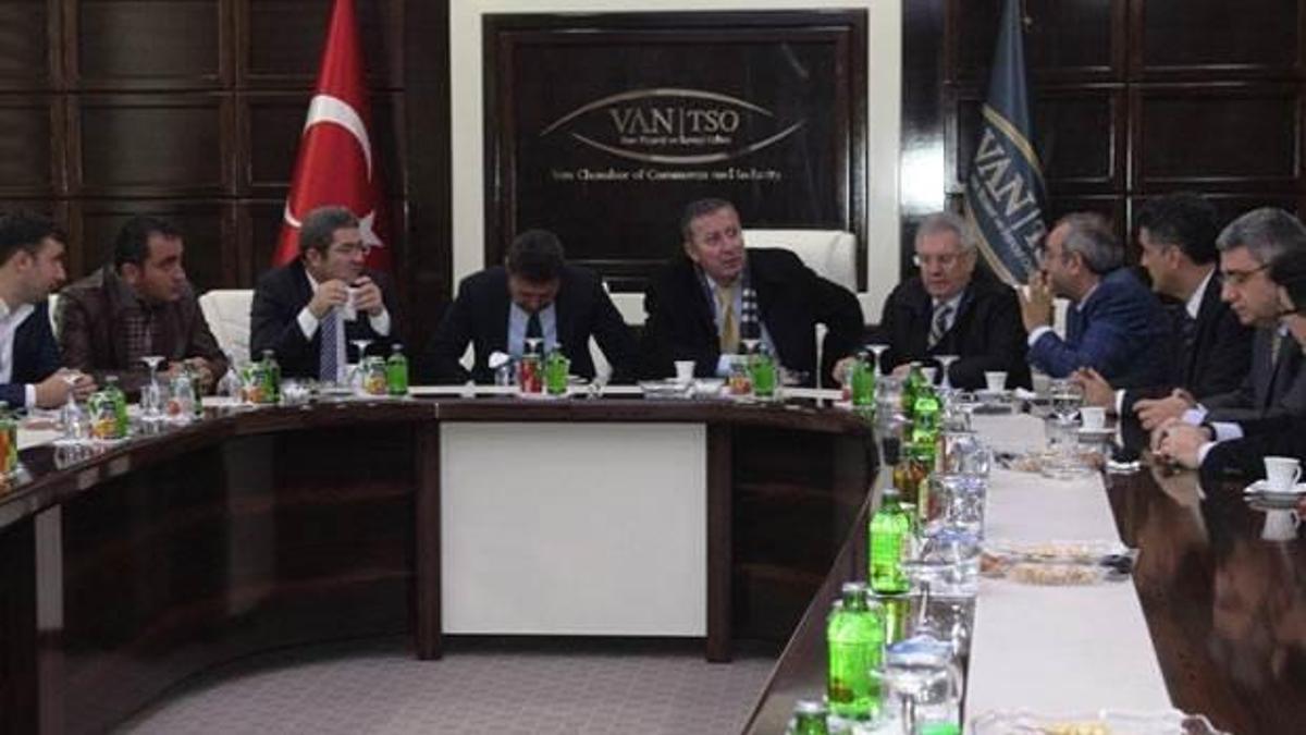 Aziz Yıldırım'dan Van çıkarması