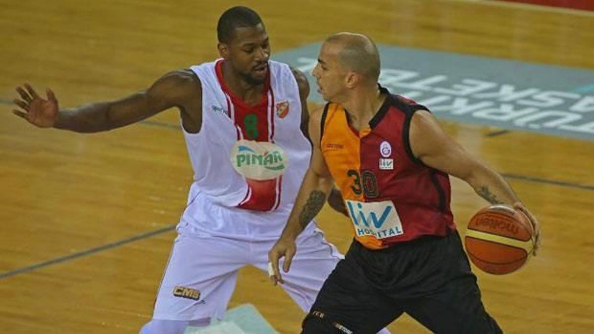 Aslan YAKAsını kurtaramadı