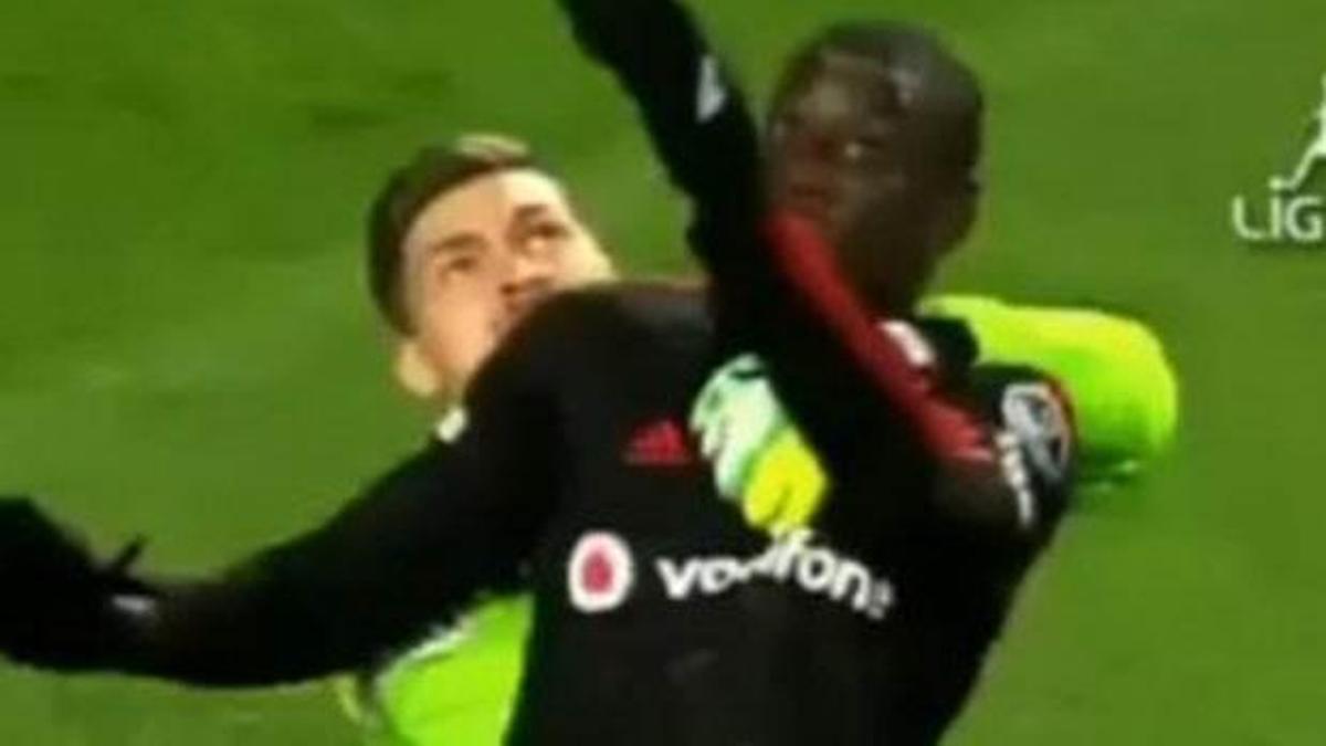 Beşiktaşlılar'ı çıldırtan penaltı kararı