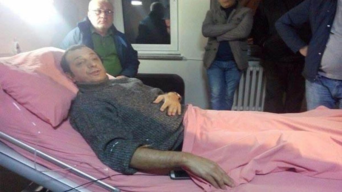 Demir çubuklarla saldırdılar