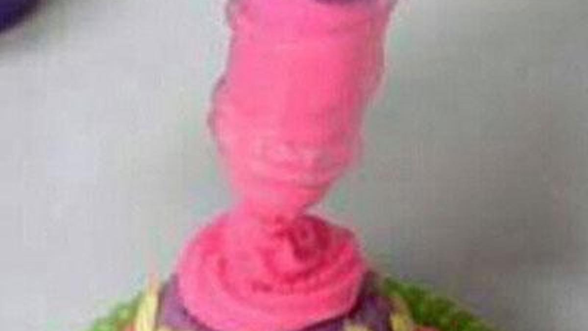 Penis şeklindeki oyuncak isyan ettirdi