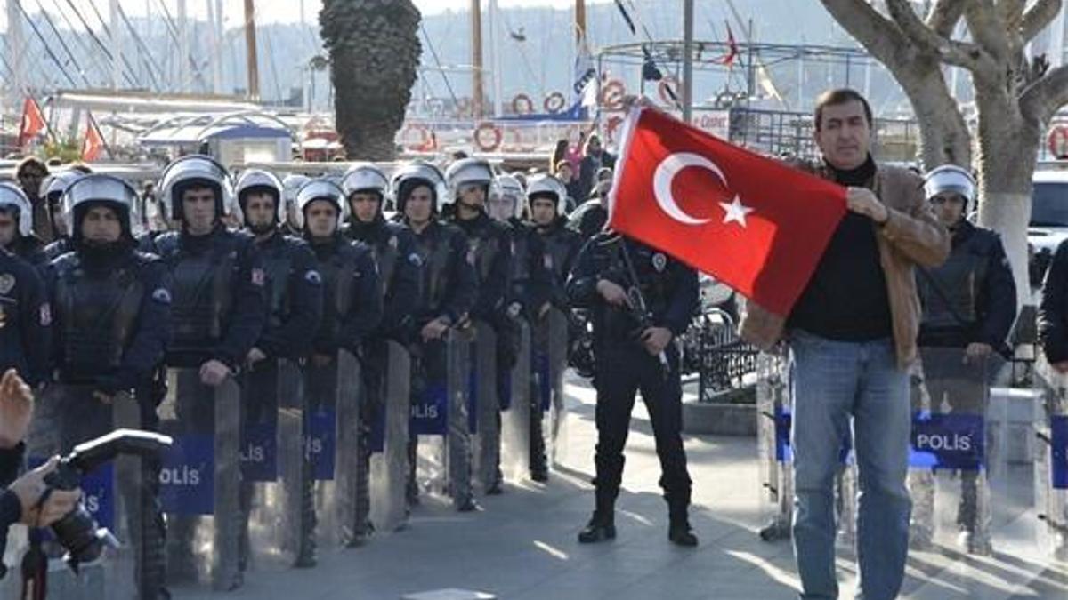 Bodrum'da HDP'lilere saldırı