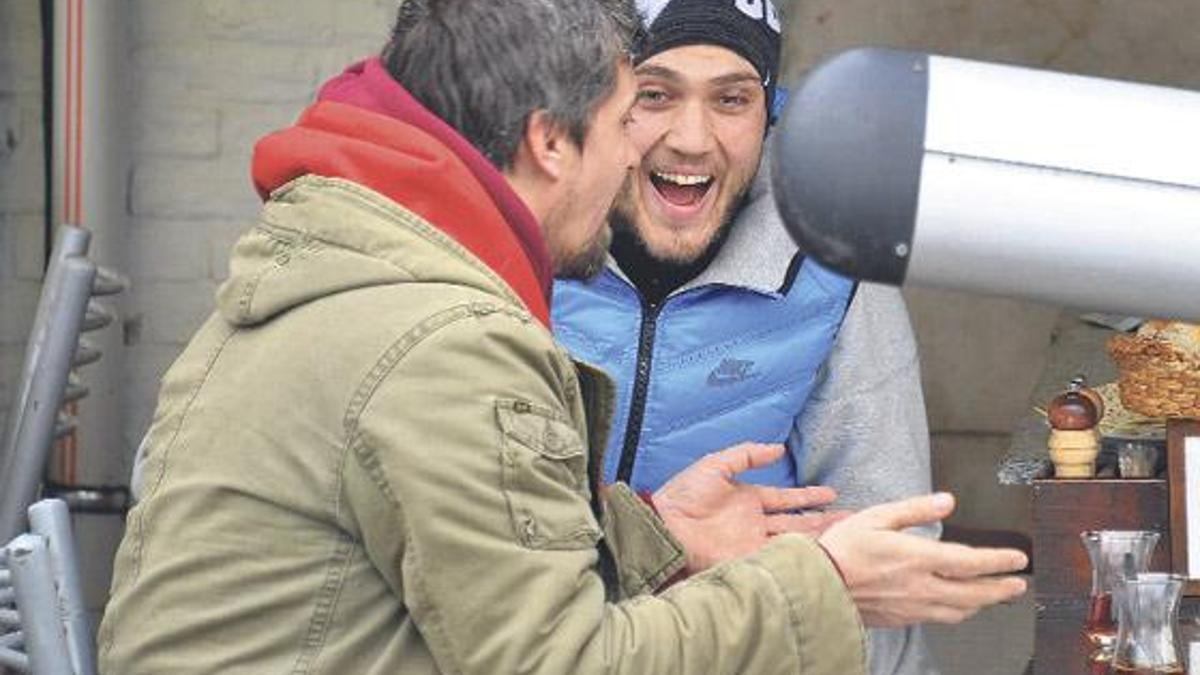 Vali Ata, Hollandalı Bakanı terletti