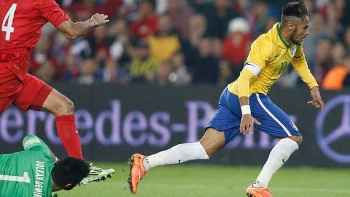 Neymar İstanbul'a geliyor