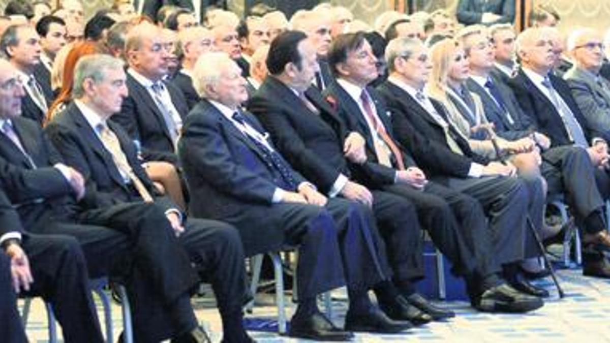 ‘Osmanlı’ya özlem anlamsız bir tutum’