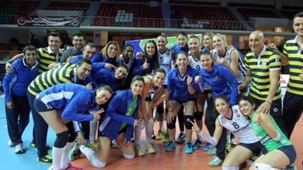 Fenerbahçe Grundig'den rahat galibiyet
