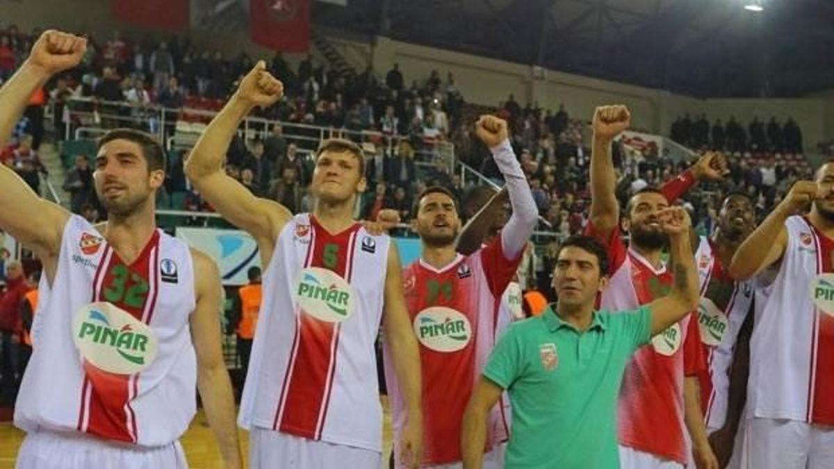Pınar Karşıyaka'dan tarihi başarı