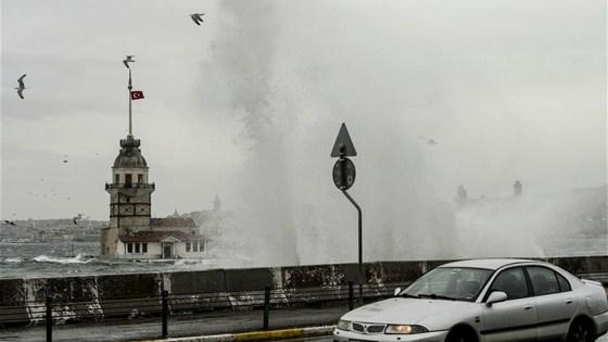 İstanbul'u lodos vurdu!