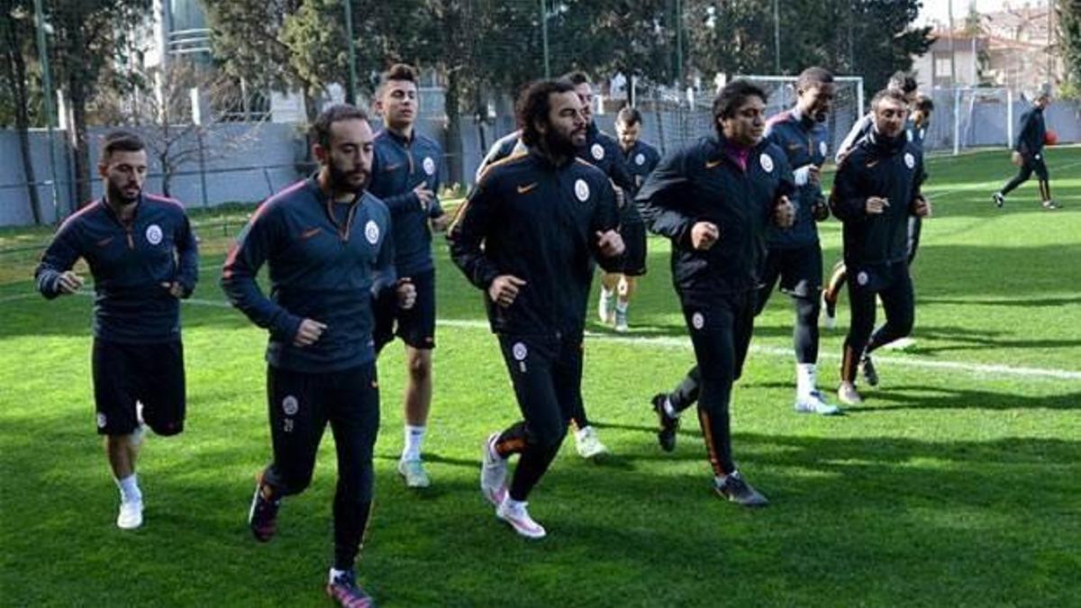 Burak takımdan ayrı çalıştı