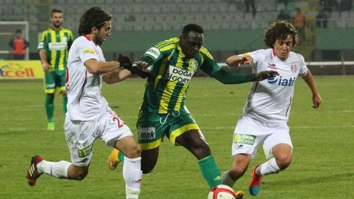Gol düellosu Antalya'nın