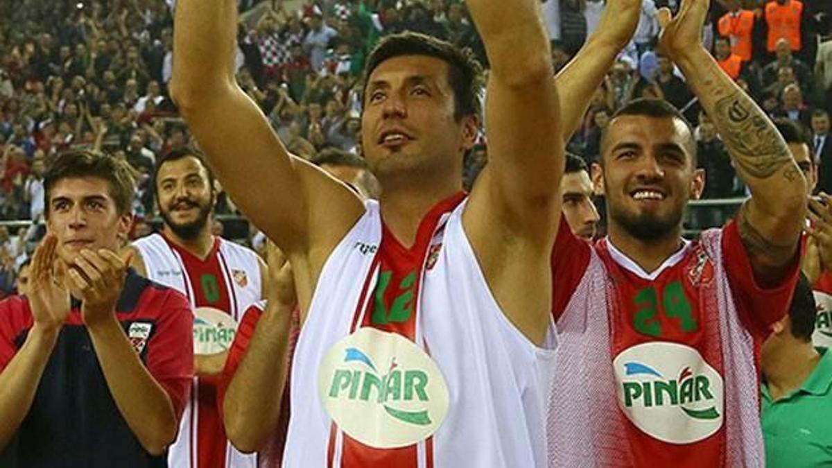 Pınar Karşıyaka zirvede bitirdi!