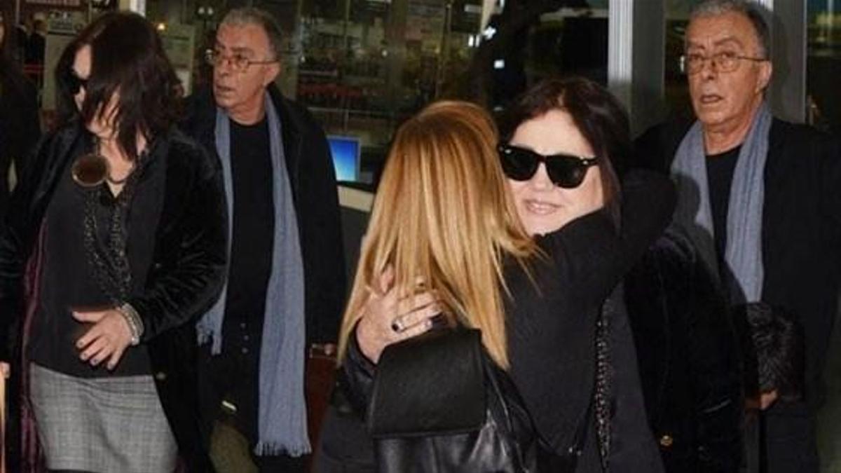 Kardeşini boşayıp Nazan Öncel'le evlenmişti!