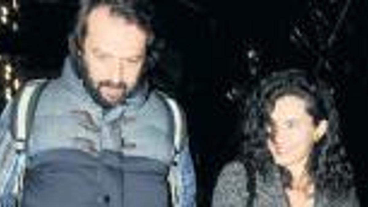 Hande muhteşem sever