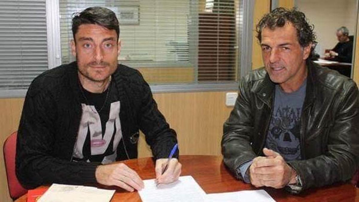 Riera eski kulübüne döndü