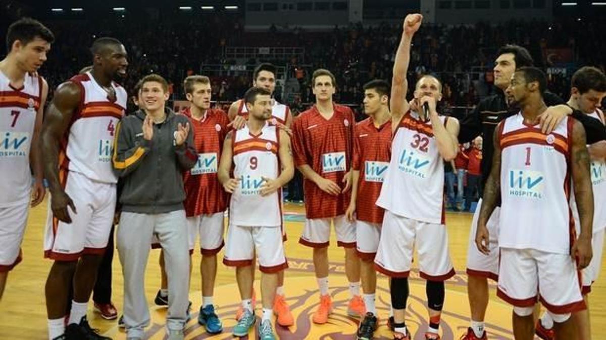 Galatasaray'dan derbi zaferine prim