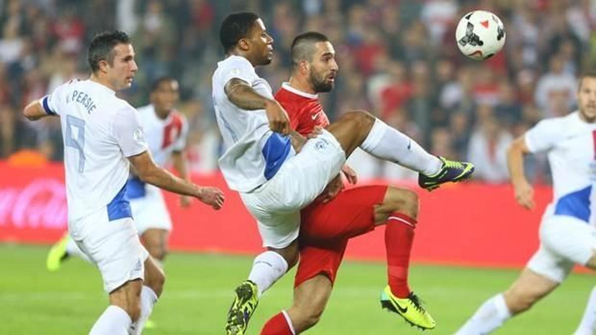 Dev maçta yayın krizi!