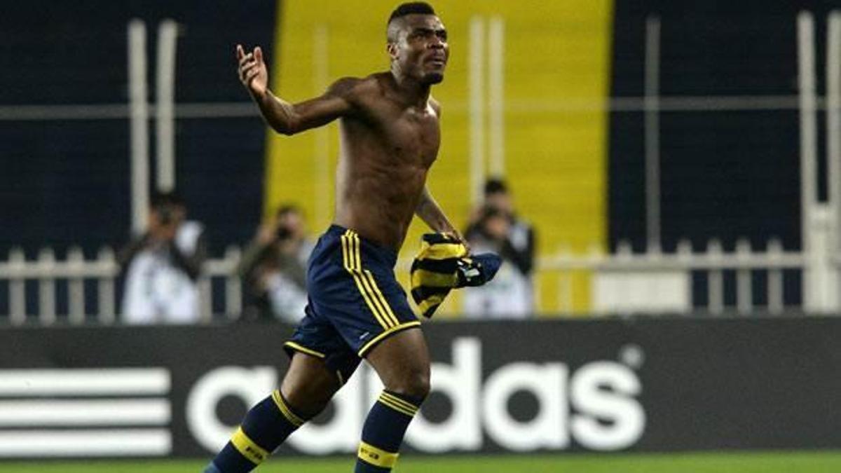 Emenike'nin menajerinden transfer açıklaması!