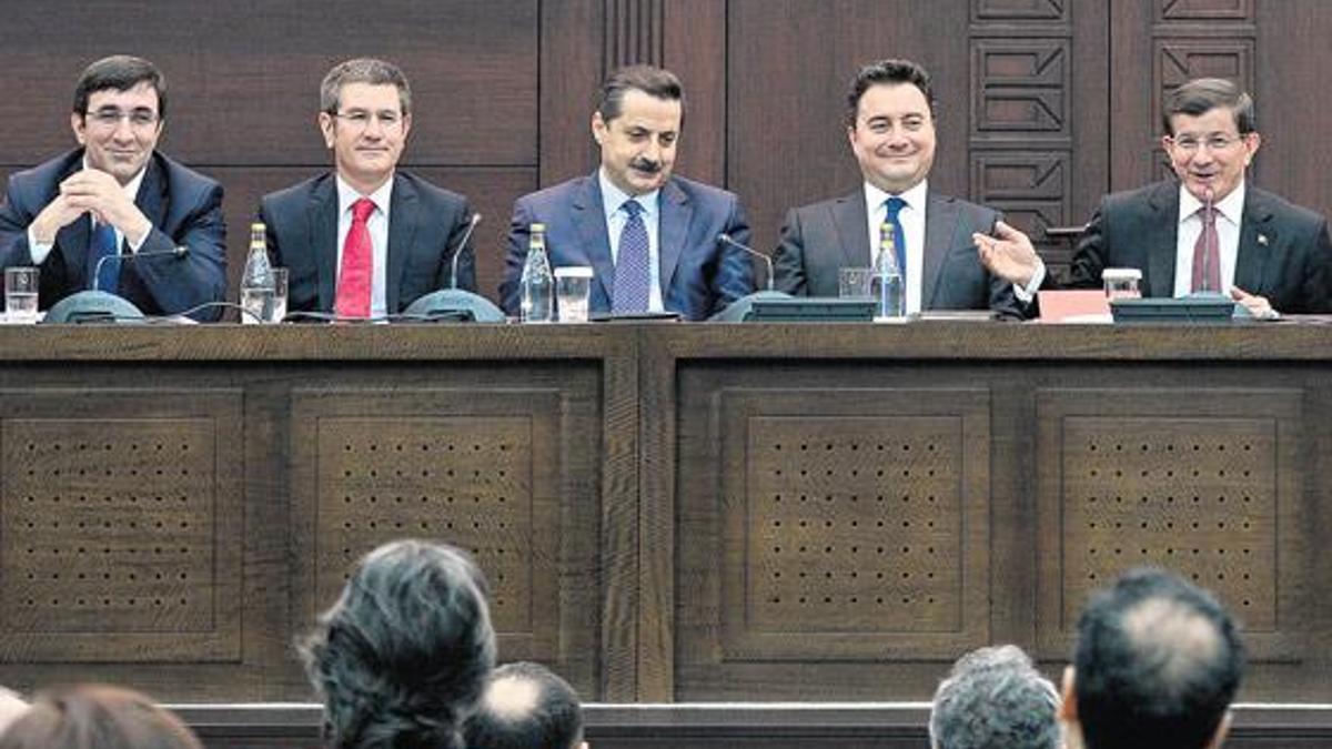 Bebeğini çöpe atan anneye mahkeme acımadı!