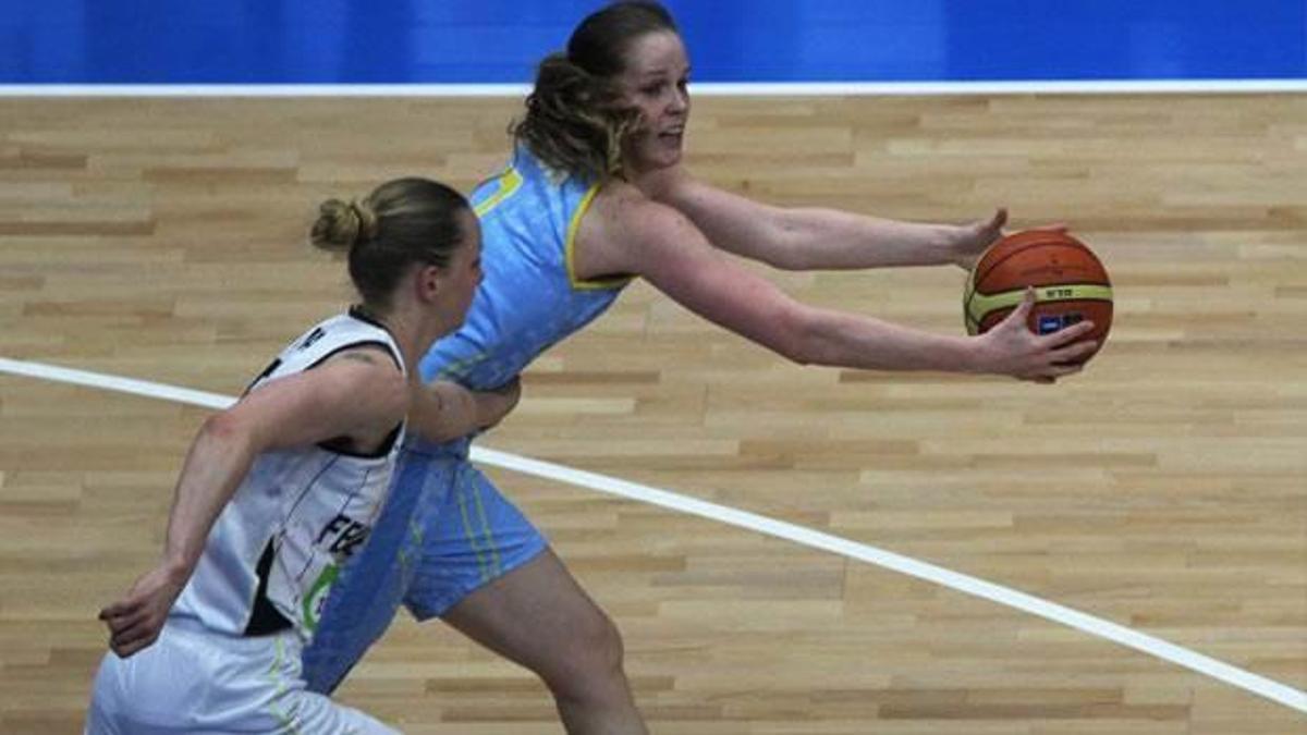 F.Bahçe yarı finalde Prag'tı
