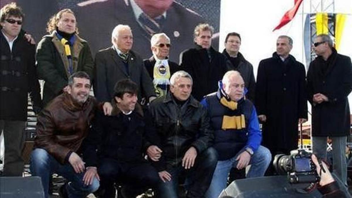 Efsanelerden F.Bahçe'ye destek