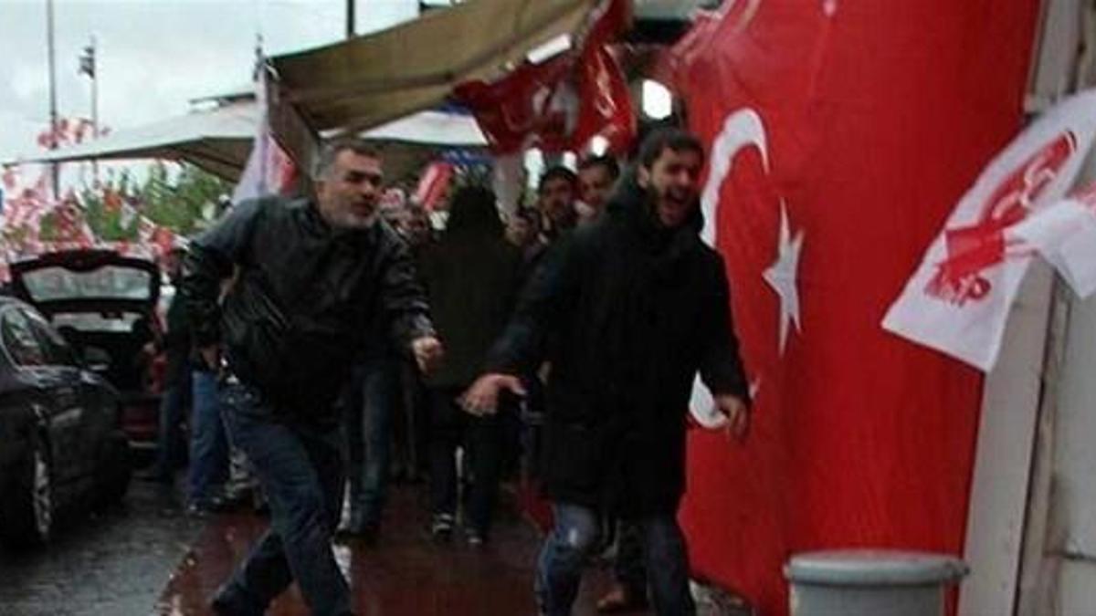 MHP seçim bürosuna silahlı saldırı!