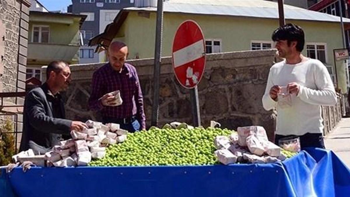 İmam 'Midye haramdır' demişti, o midyeci şimdi...