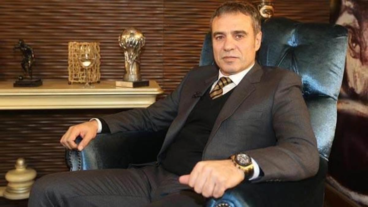 Ersun Yanal'ın aklı üç yıldızda
